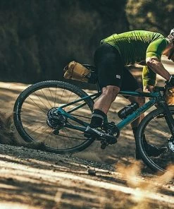 Vittoria Terreno Dry G2.0 Gravel Tire 13 Vittoria Terreno Dry G2.0 Gravel Tire -SRAM Official Website vinbg2 7