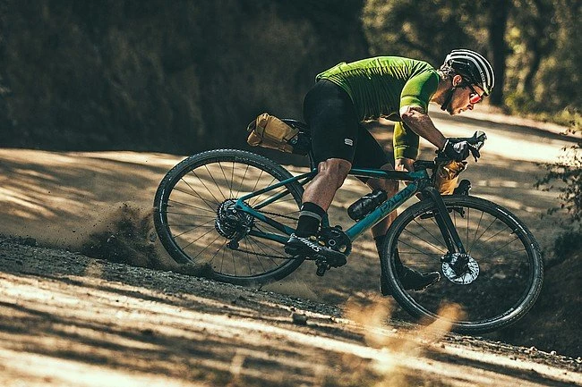 Vittoria Terreno Dry G2.0 Gravel Tire 7 Vittoria Terreno Dry G2.0 Gravel Tire - Image 7